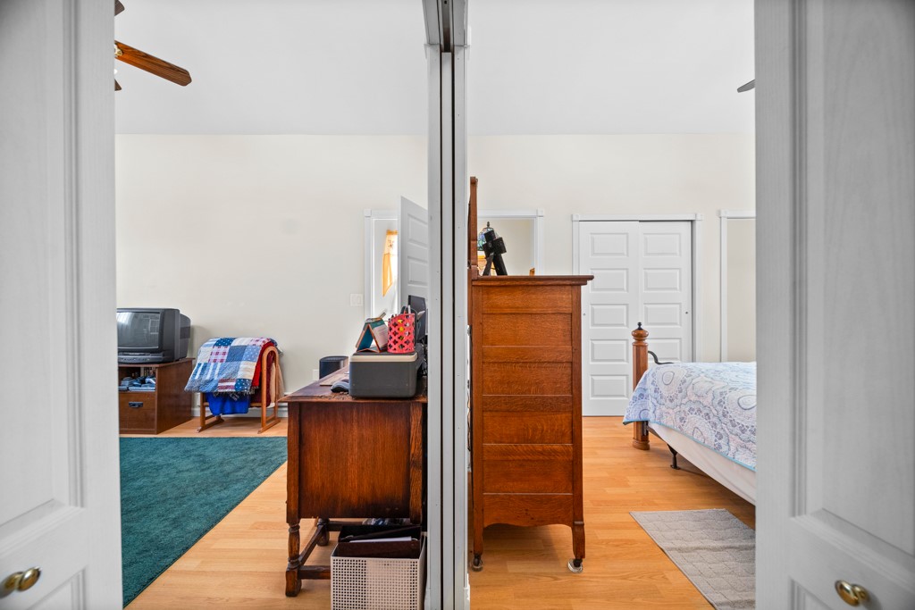 36161 BEECHWOOD Avenue