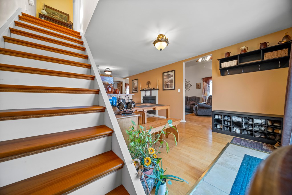 36161 BEECHWOOD Avenue