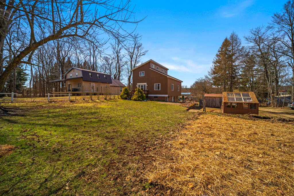 36161 BEECHWOOD Avenue