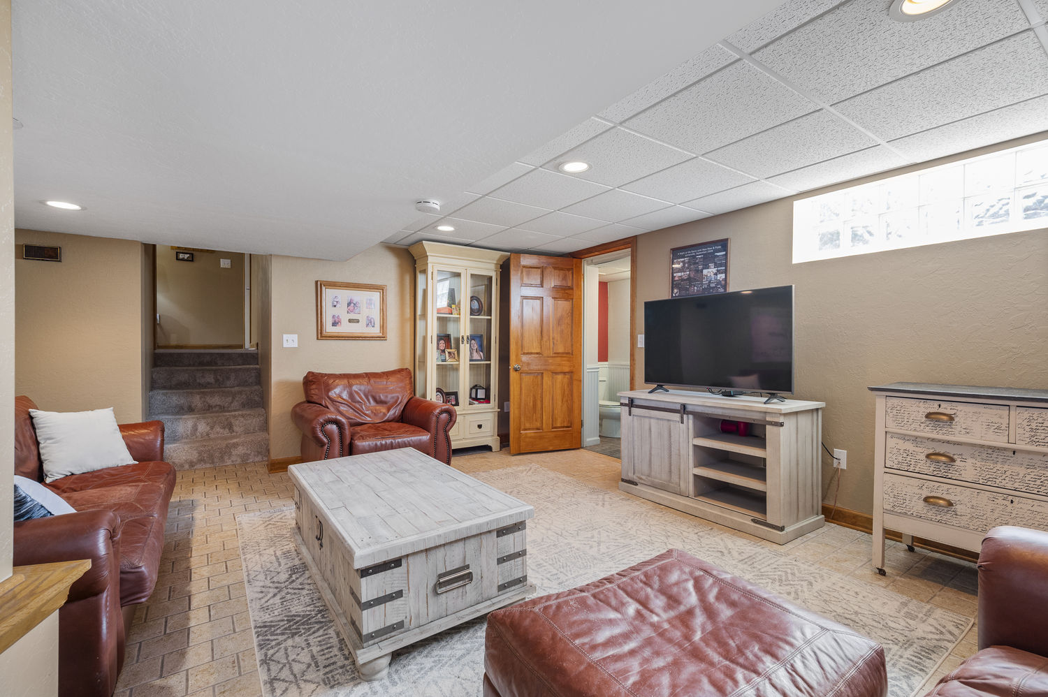 247 Mary DRIVE