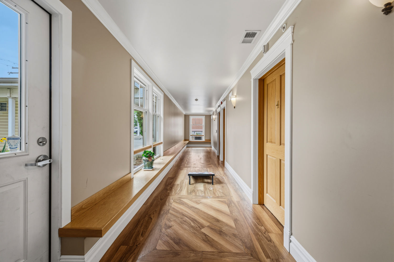 309 E Saltwork St STREET
