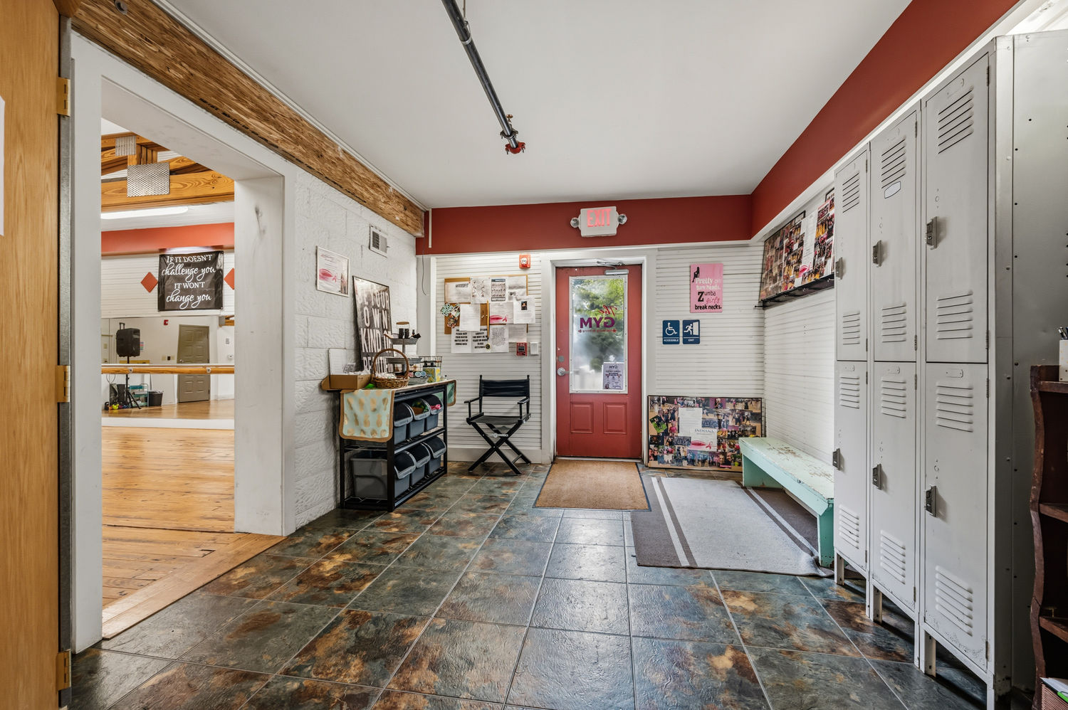 309 E Saltwork St STREET