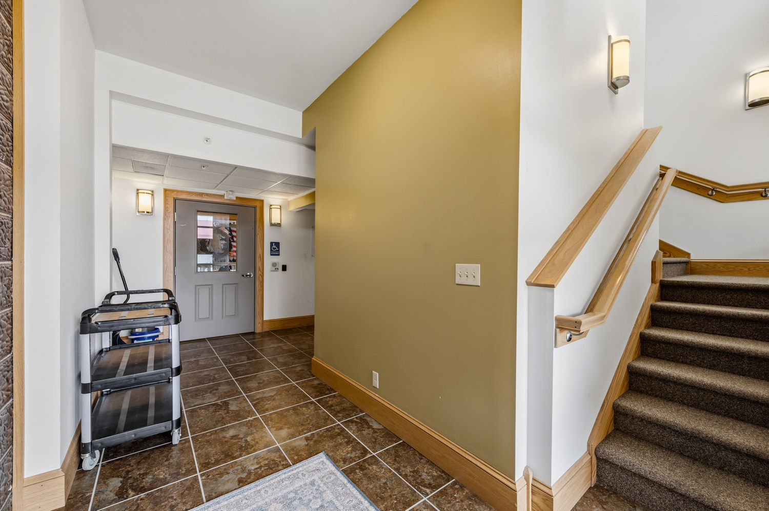 309 E Saltwork St STREET