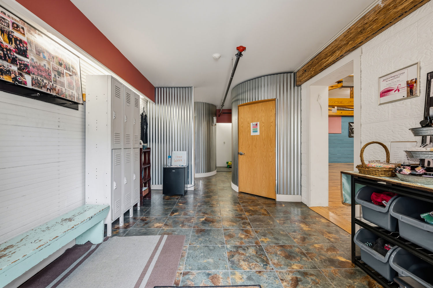 309 E Saltwork St STREET