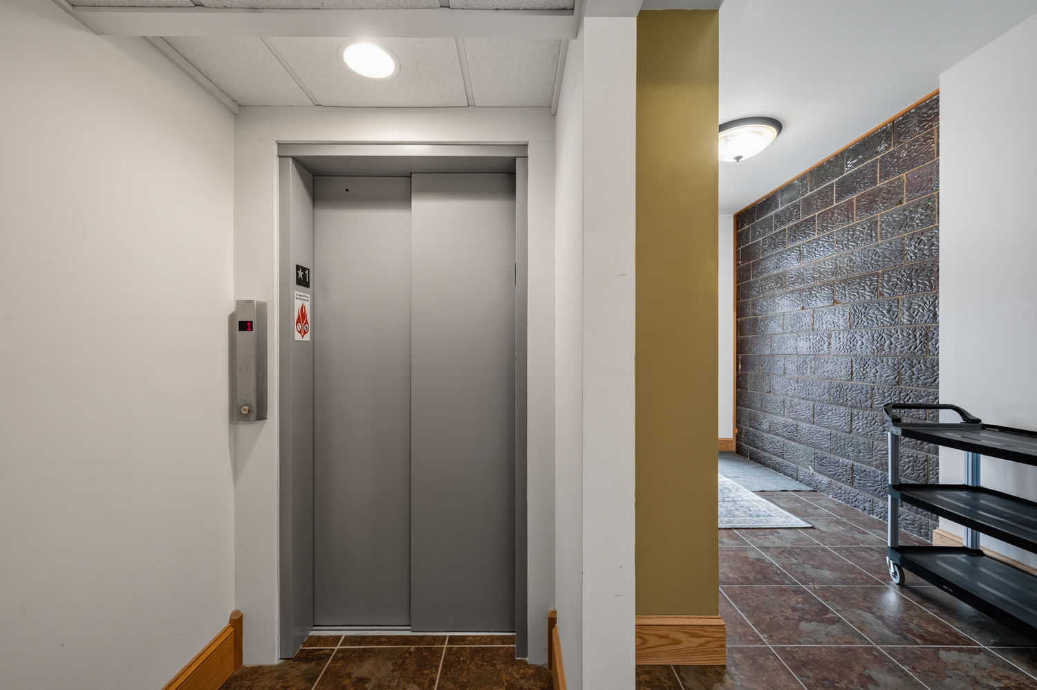 309 E Saltwork St STREET