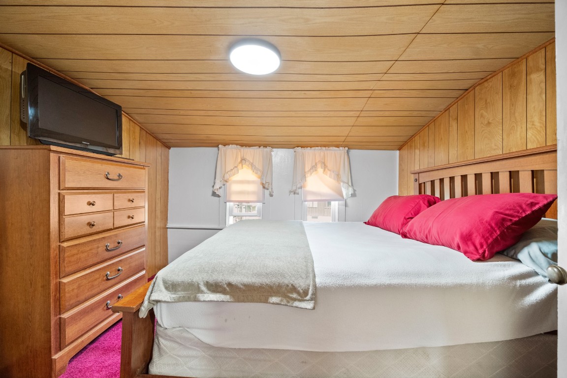 36059 & 36063 LAKE Street