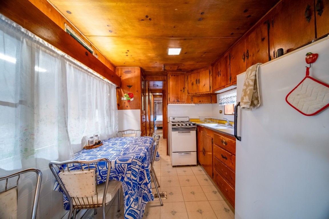 36059 & 36063 LAKE Street