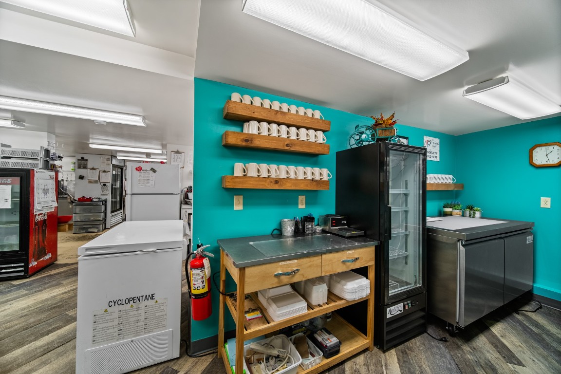 17824 STATE HIGHWAY 8