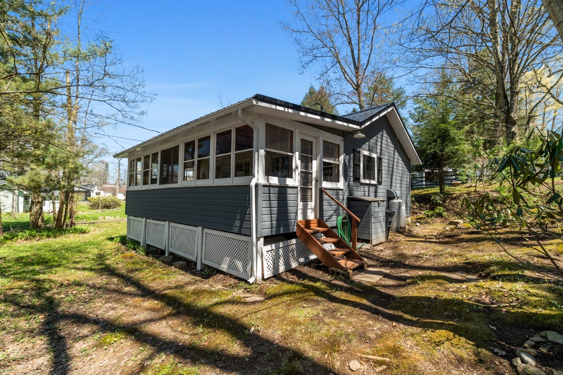 36053 IDLEWILDE Street