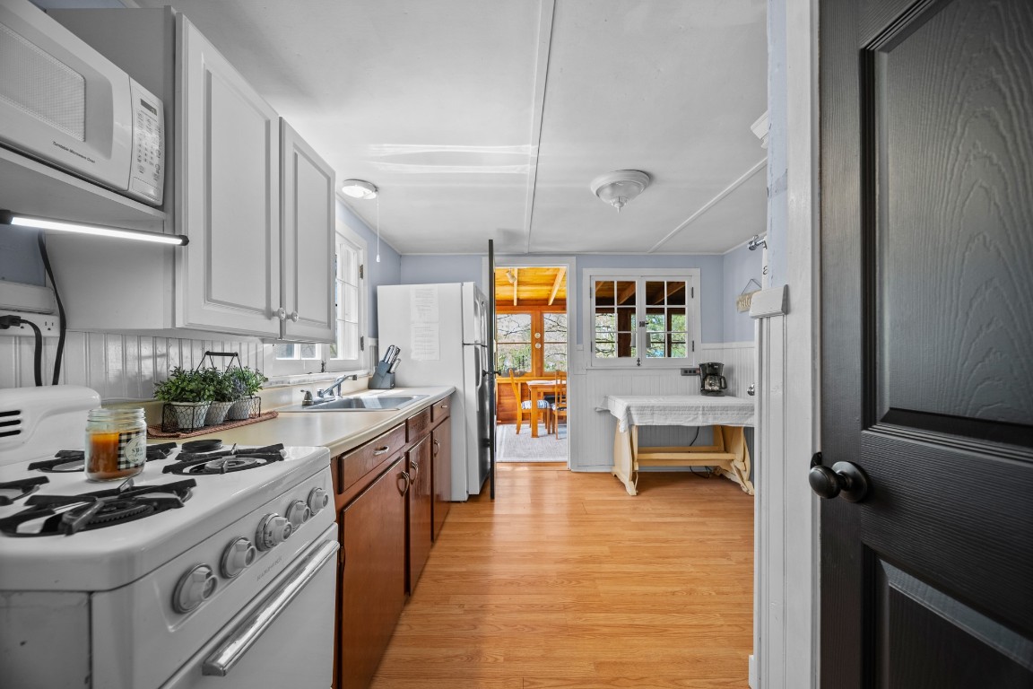 36053 IDLEWILDE Street