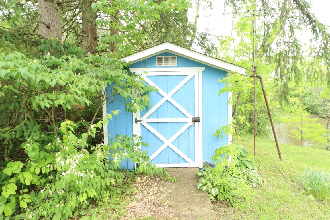 22080 MERGANSER Lane