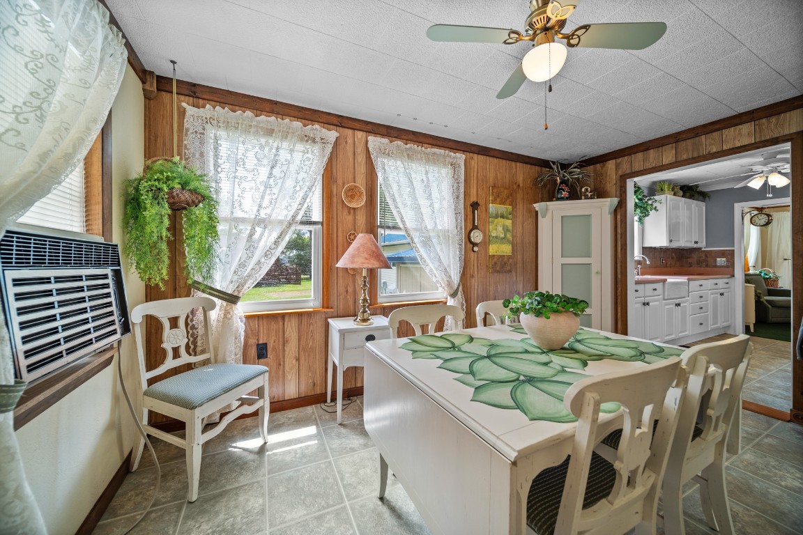 24530 SANDBURG Drive