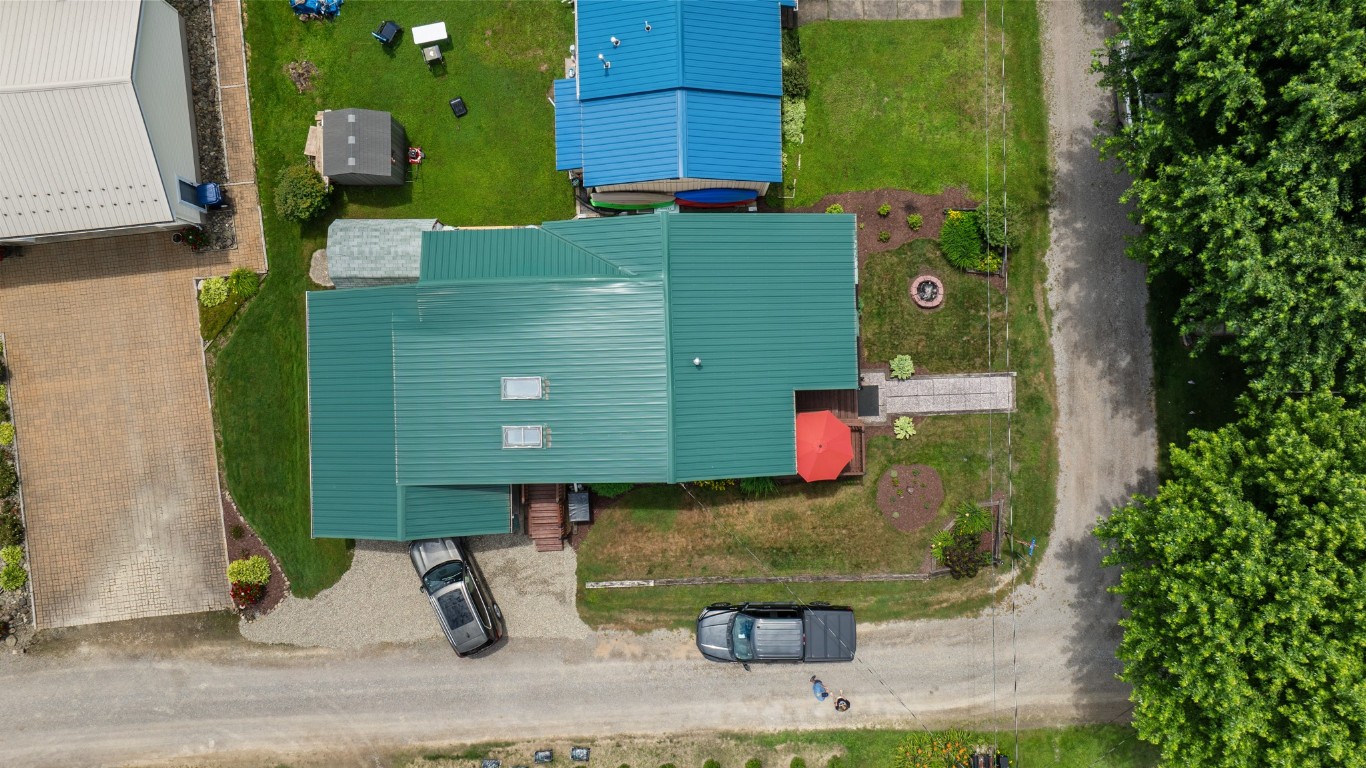 24530 SANDBURG Drive