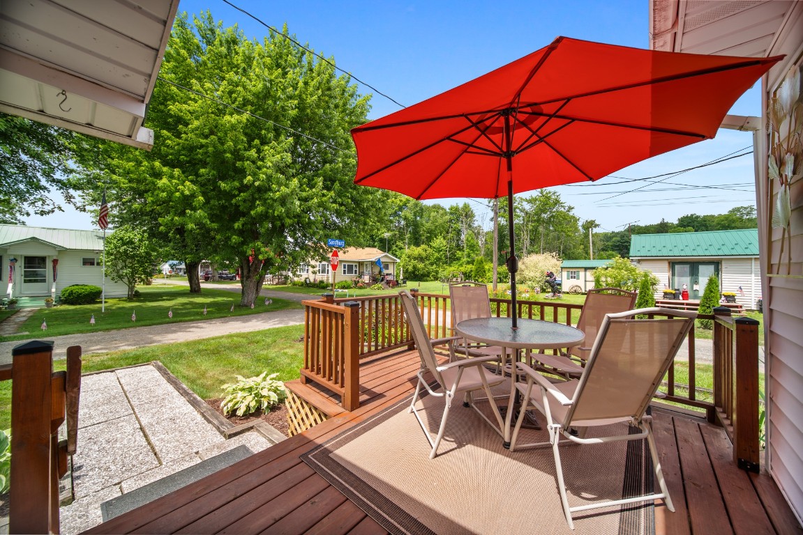 24530 SANDBURG Drive