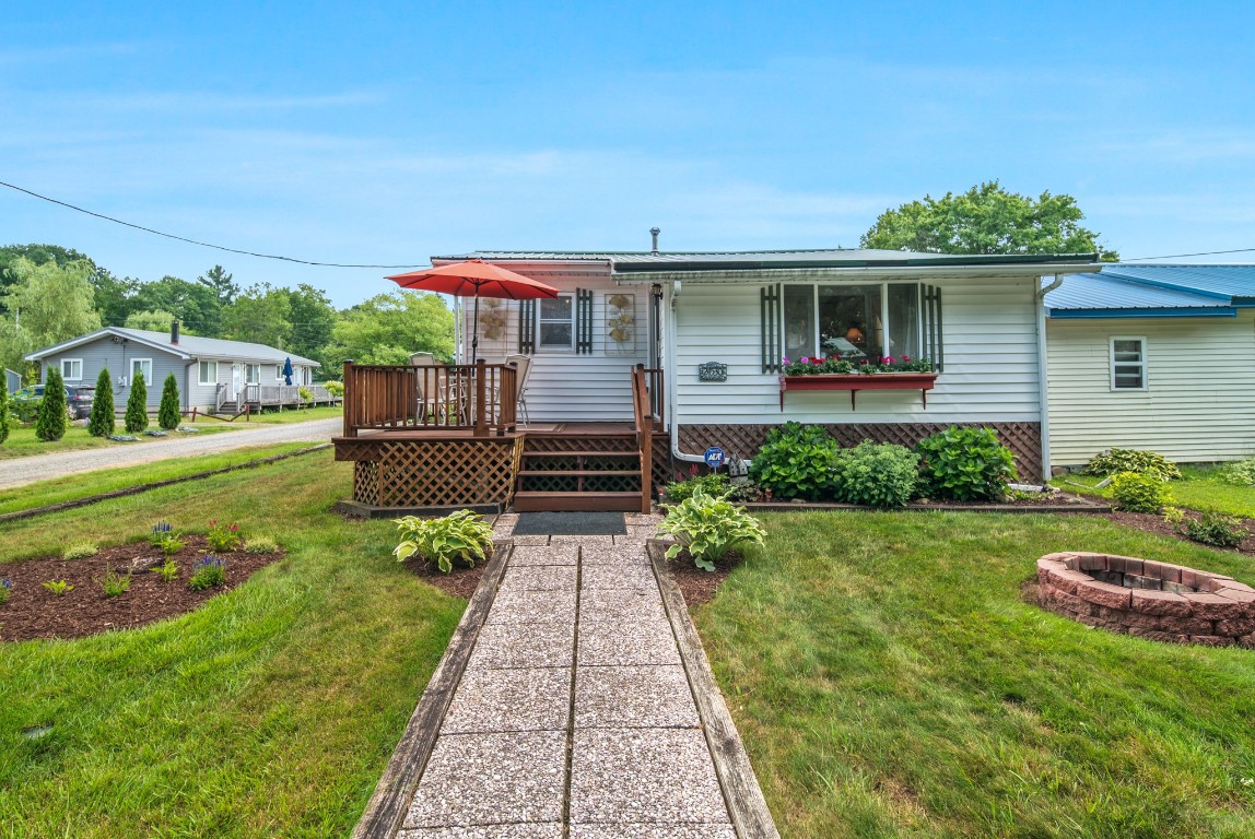 24530 SANDBURG Drive