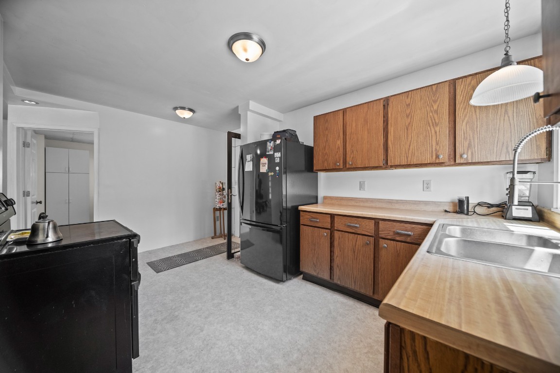 24414 STATE HIGHWAY 8 State Highway