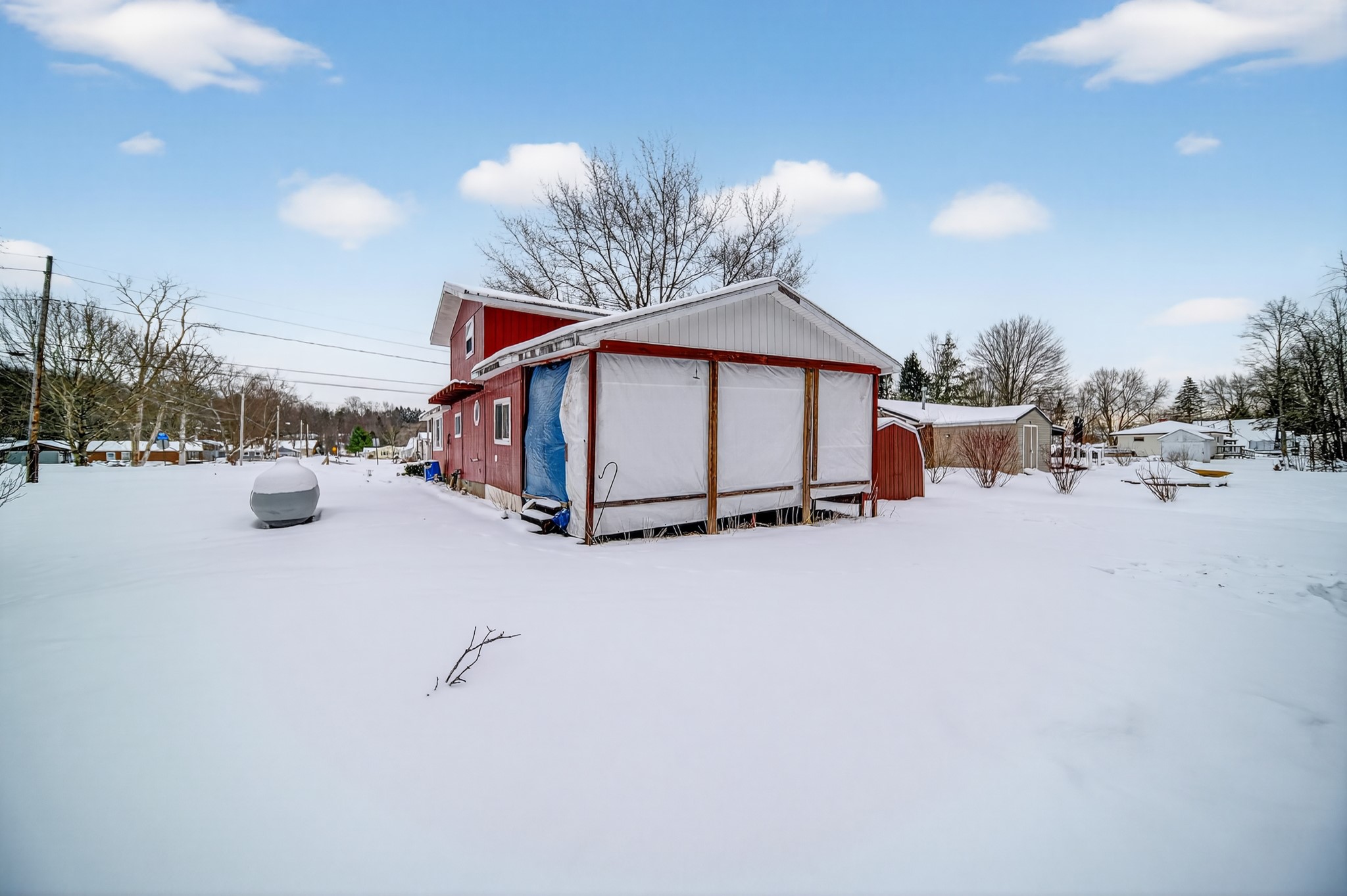 24689 WESTVIEW Drive