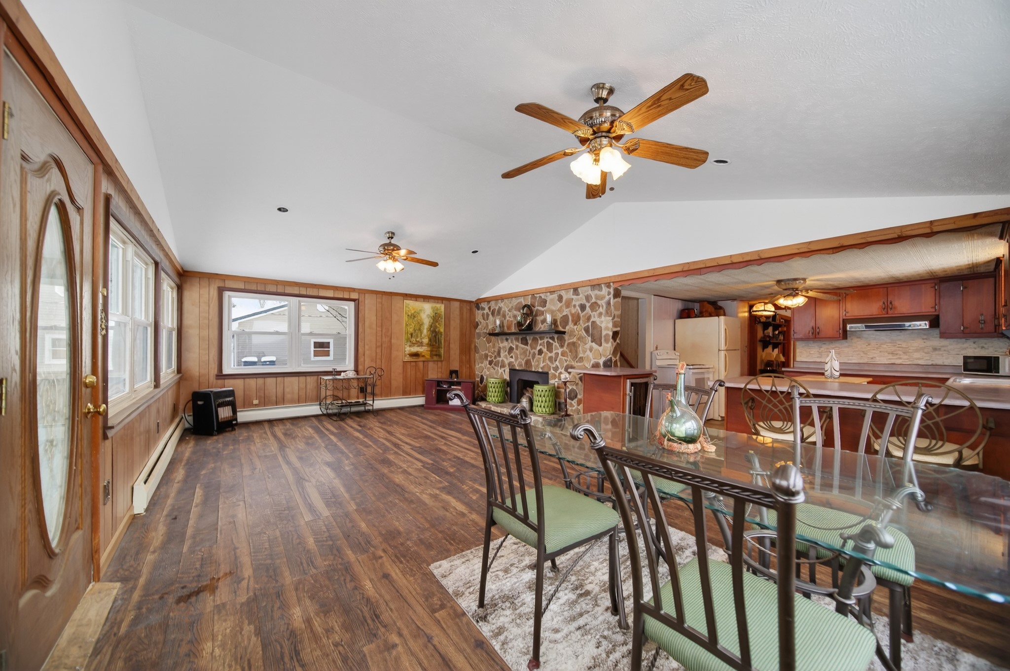 24689 WESTVIEW Drive