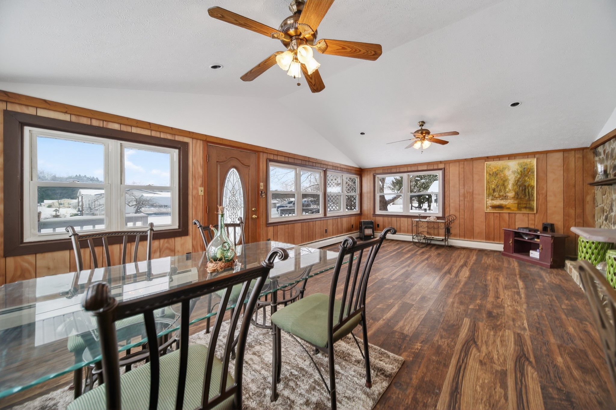 24689 WESTVIEW Drive