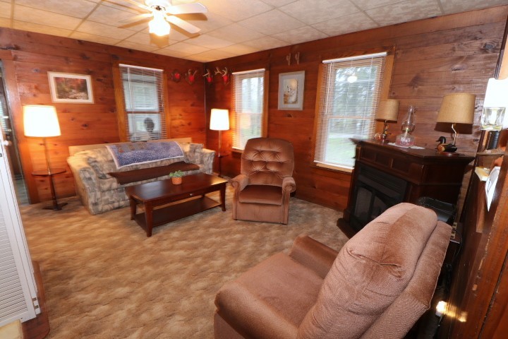 24123 BLOOMFIELD Drive