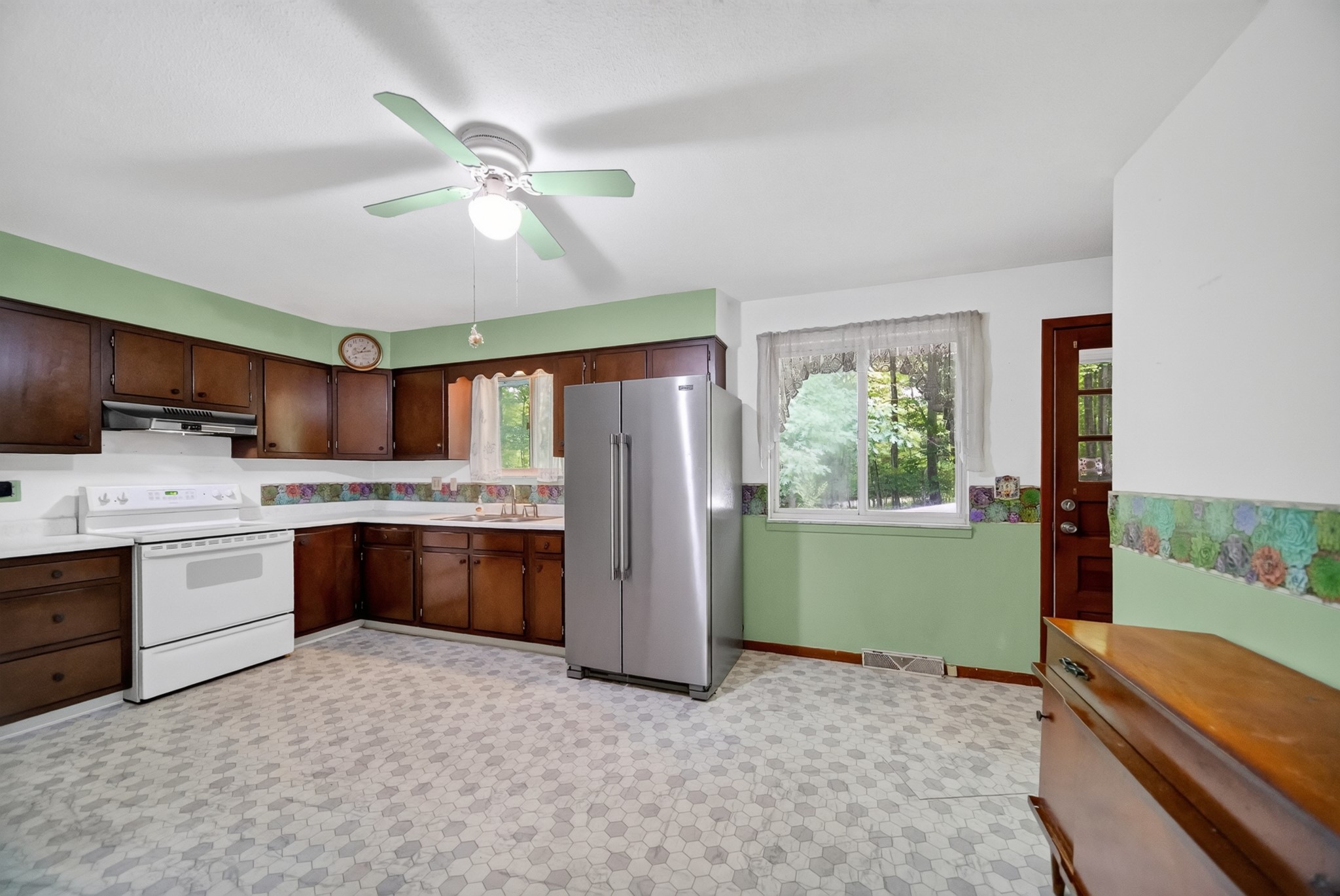 35999 LAKE SHORE Drive