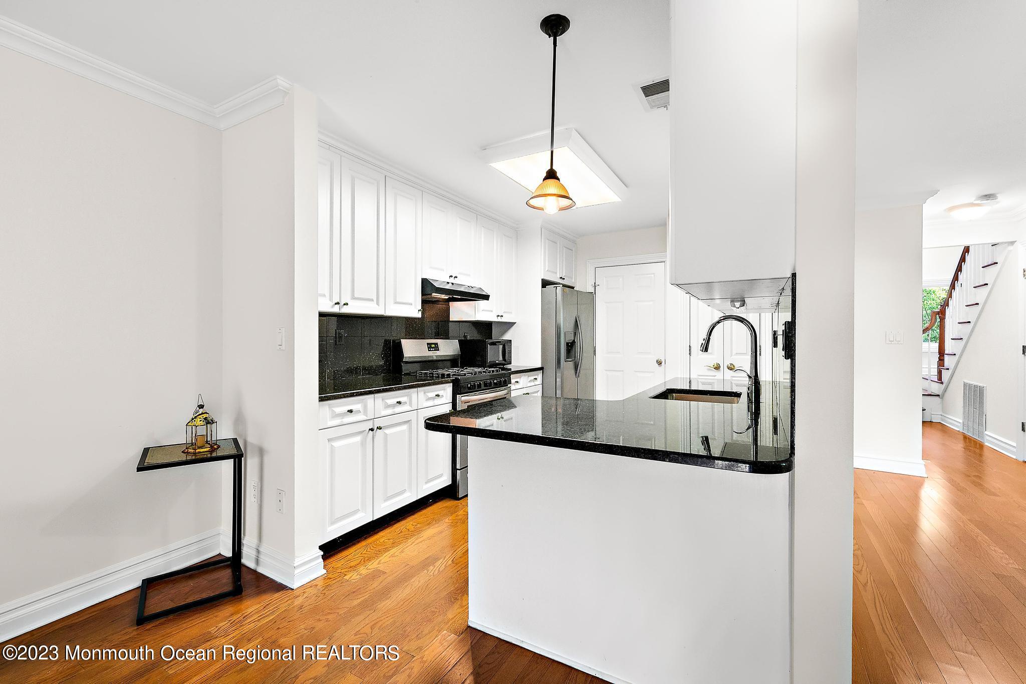 22 Riverview Avenue