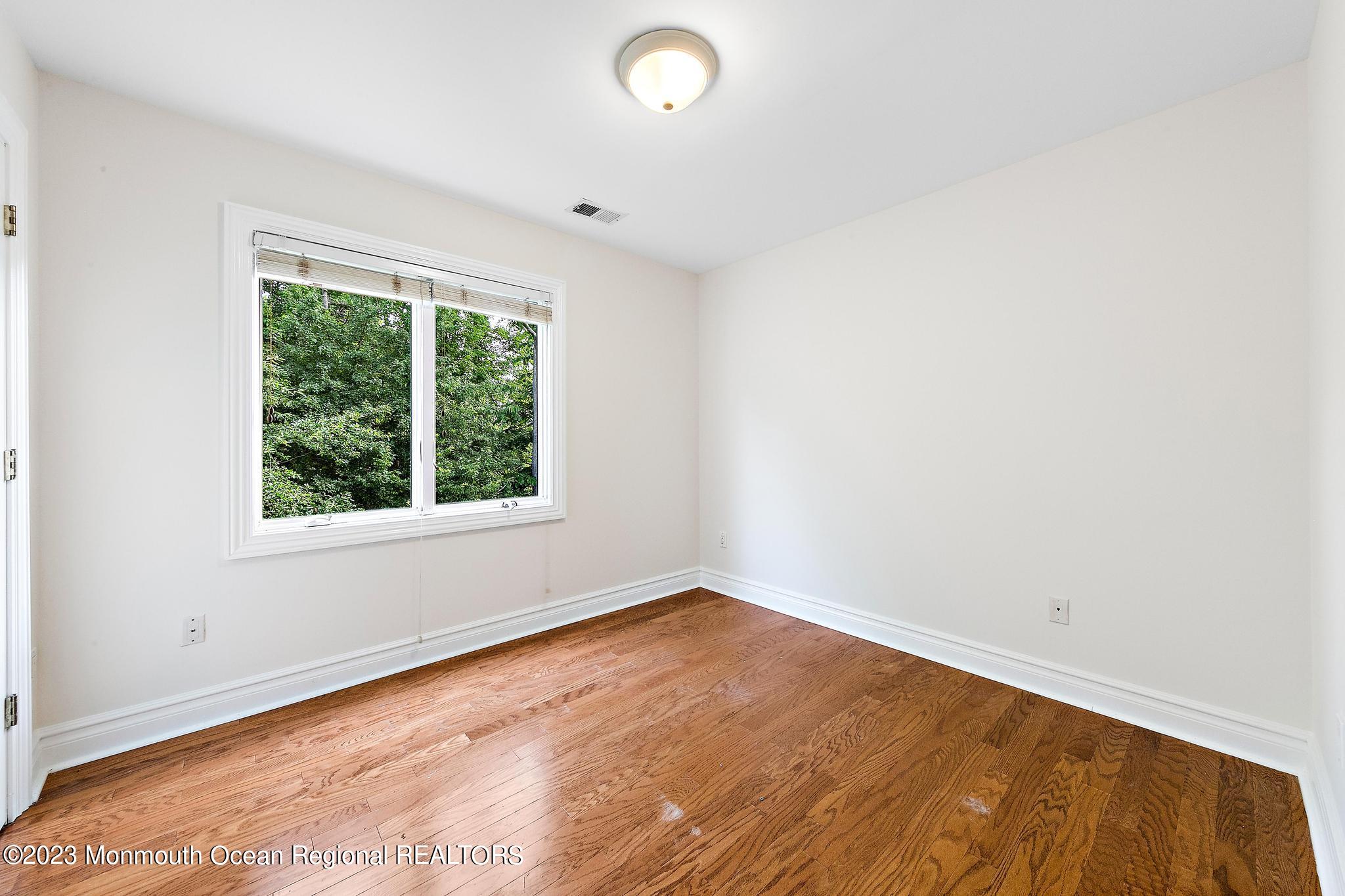 22 Riverview Avenue