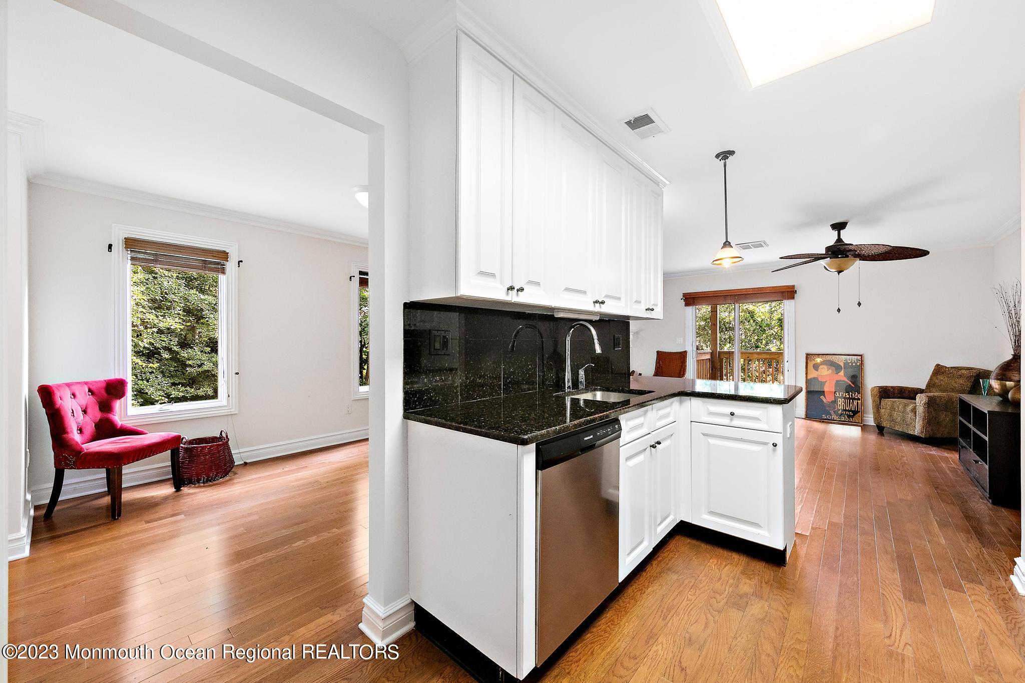 22 Riverview Avenue