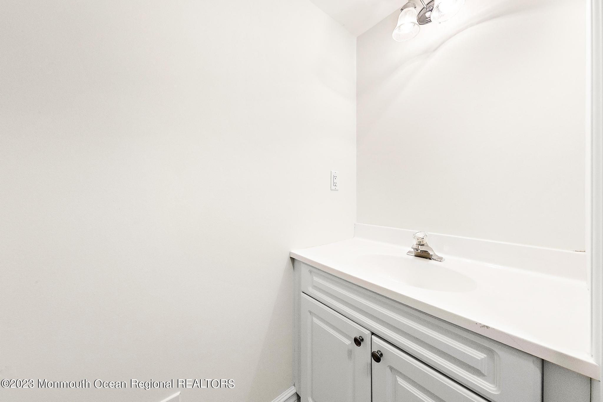 22 Riverview Avenue