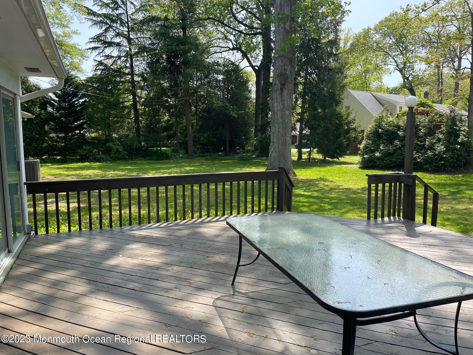 12 Greenbrier Road