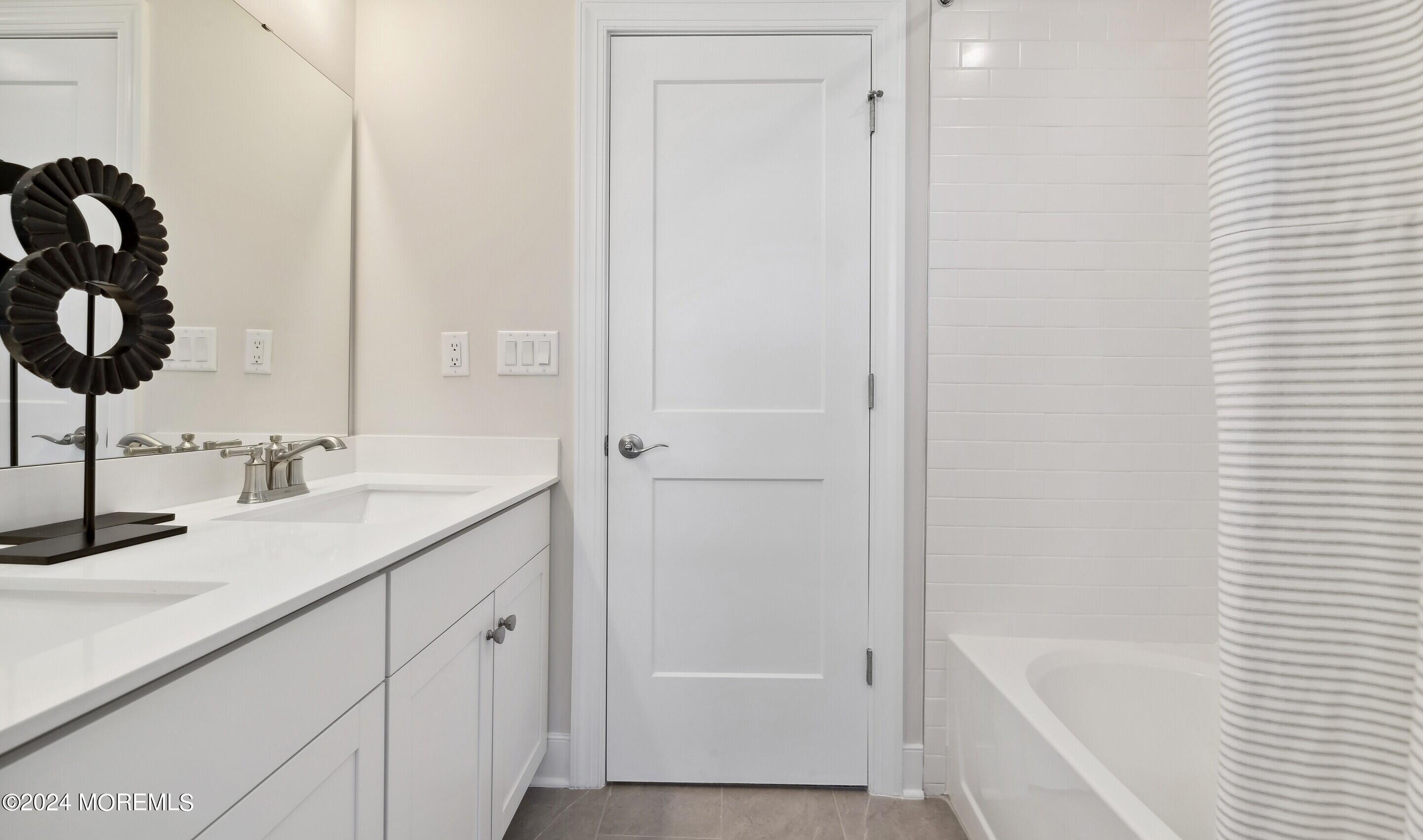 4030 Heron Drive, 1505