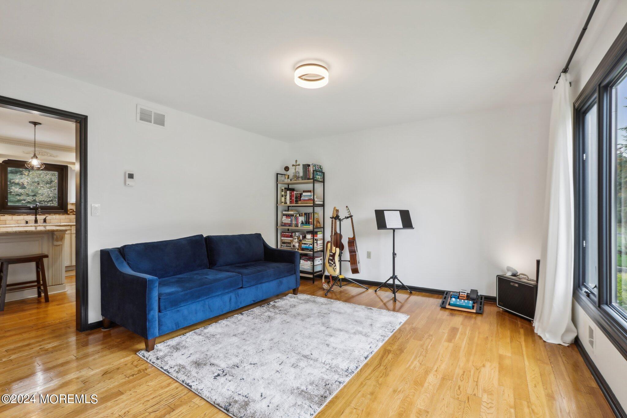 2 Green Meadow Drive
