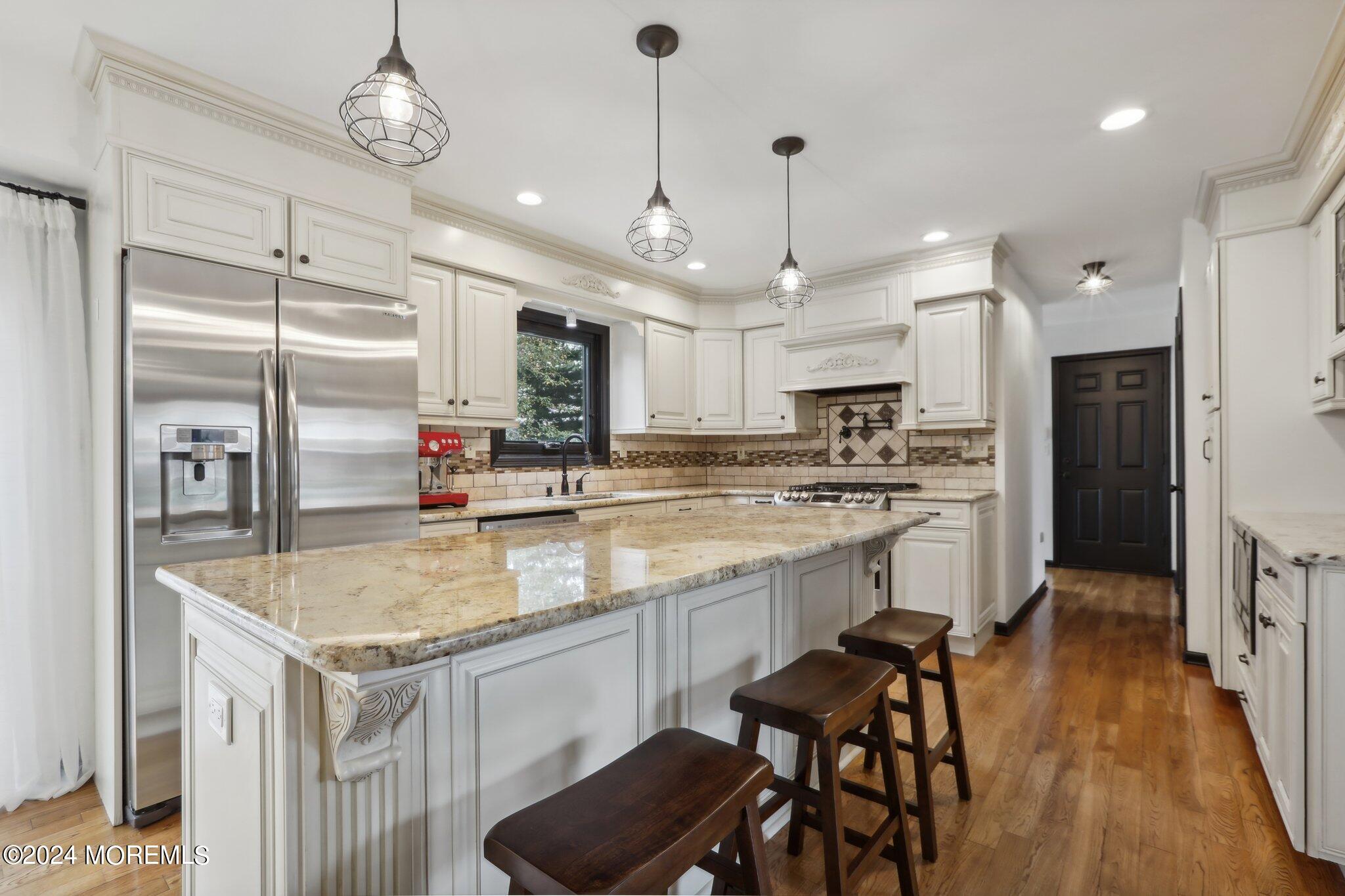 2 Green Meadow Drive
