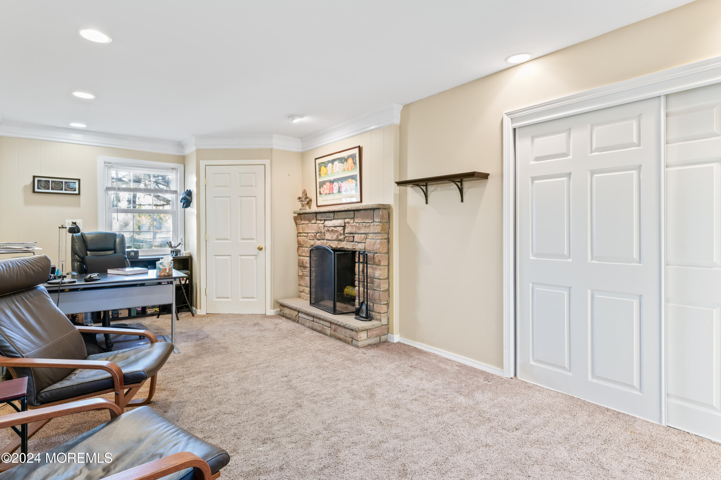 2 Deercrest Drive
