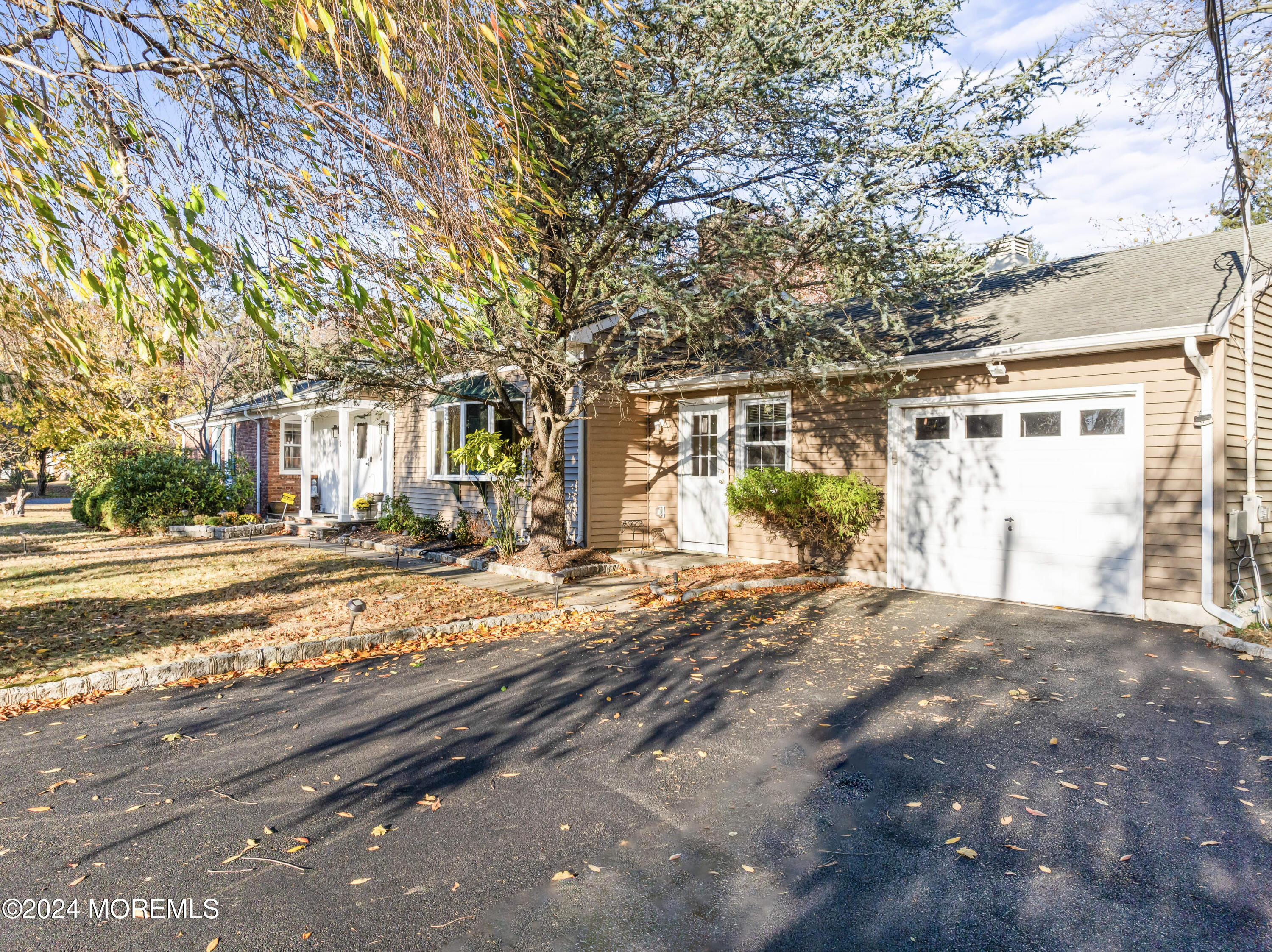 2 Deercrest Drive