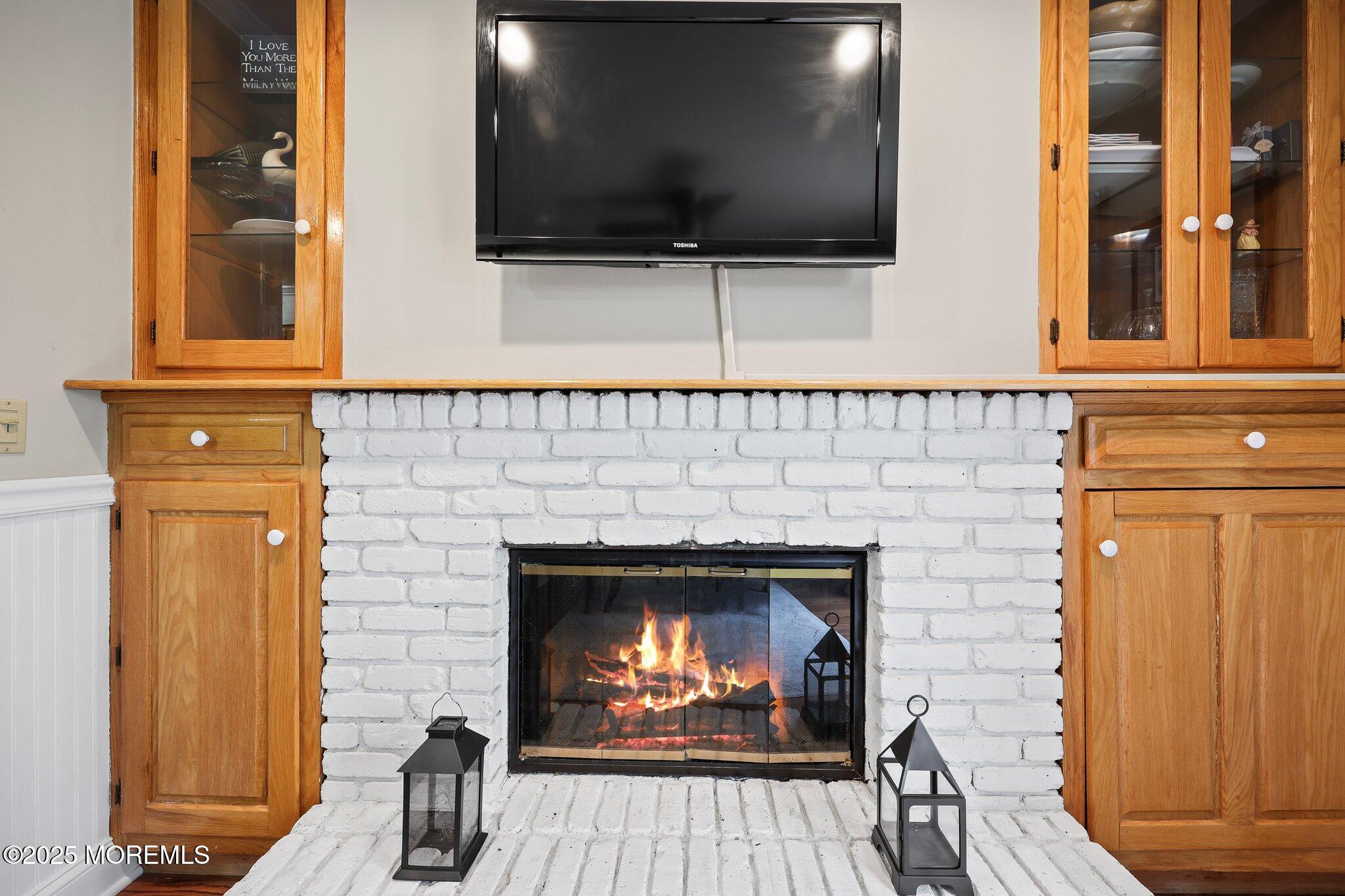 25 Meadow Avenue, 84
