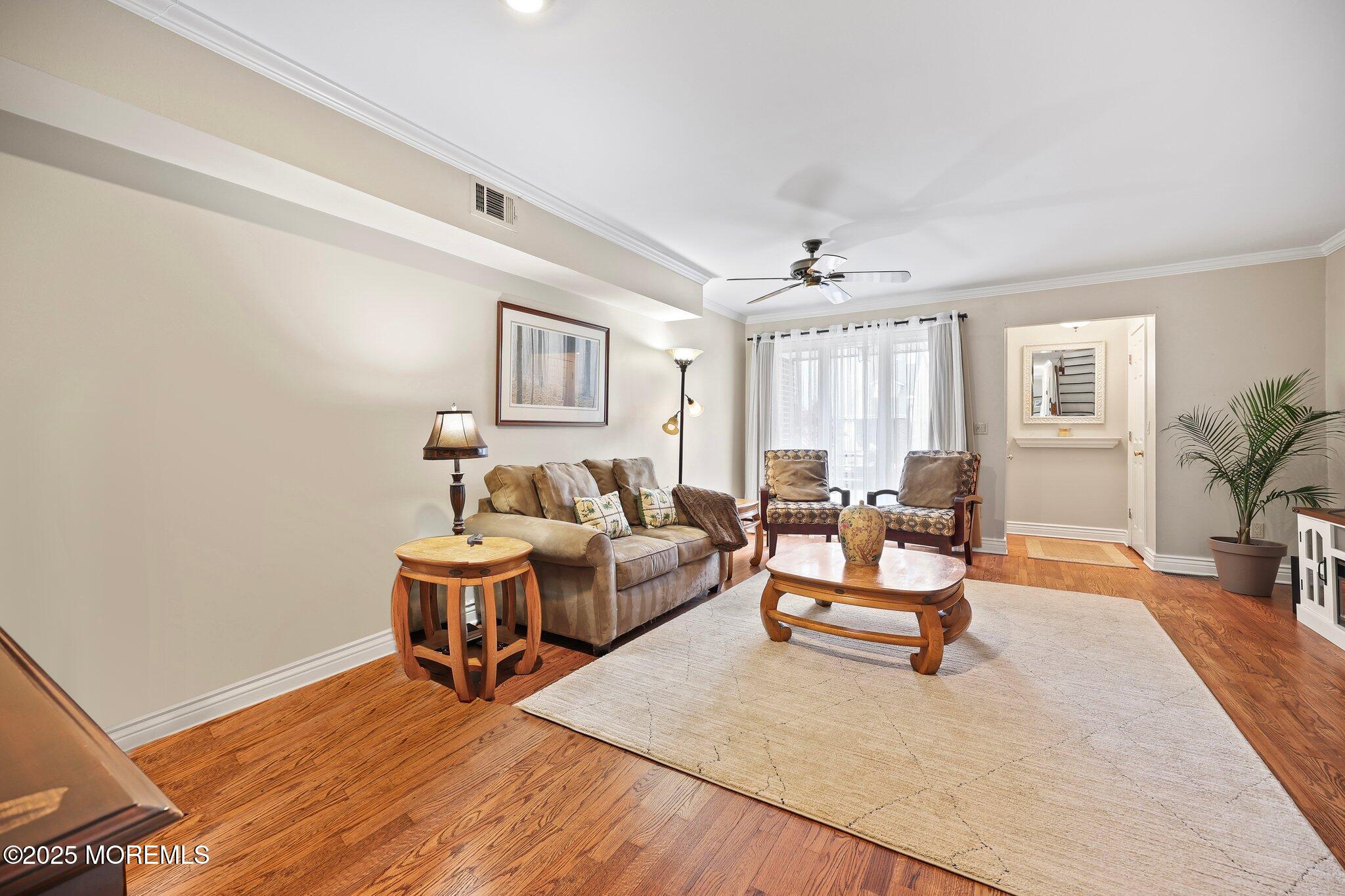 25 Meadow Avenue, 84