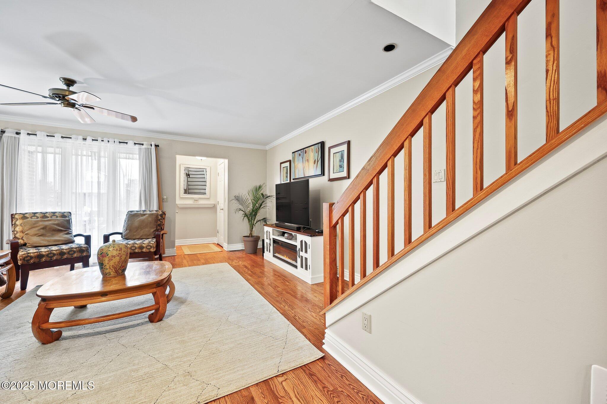 25 Meadow Avenue, 84
