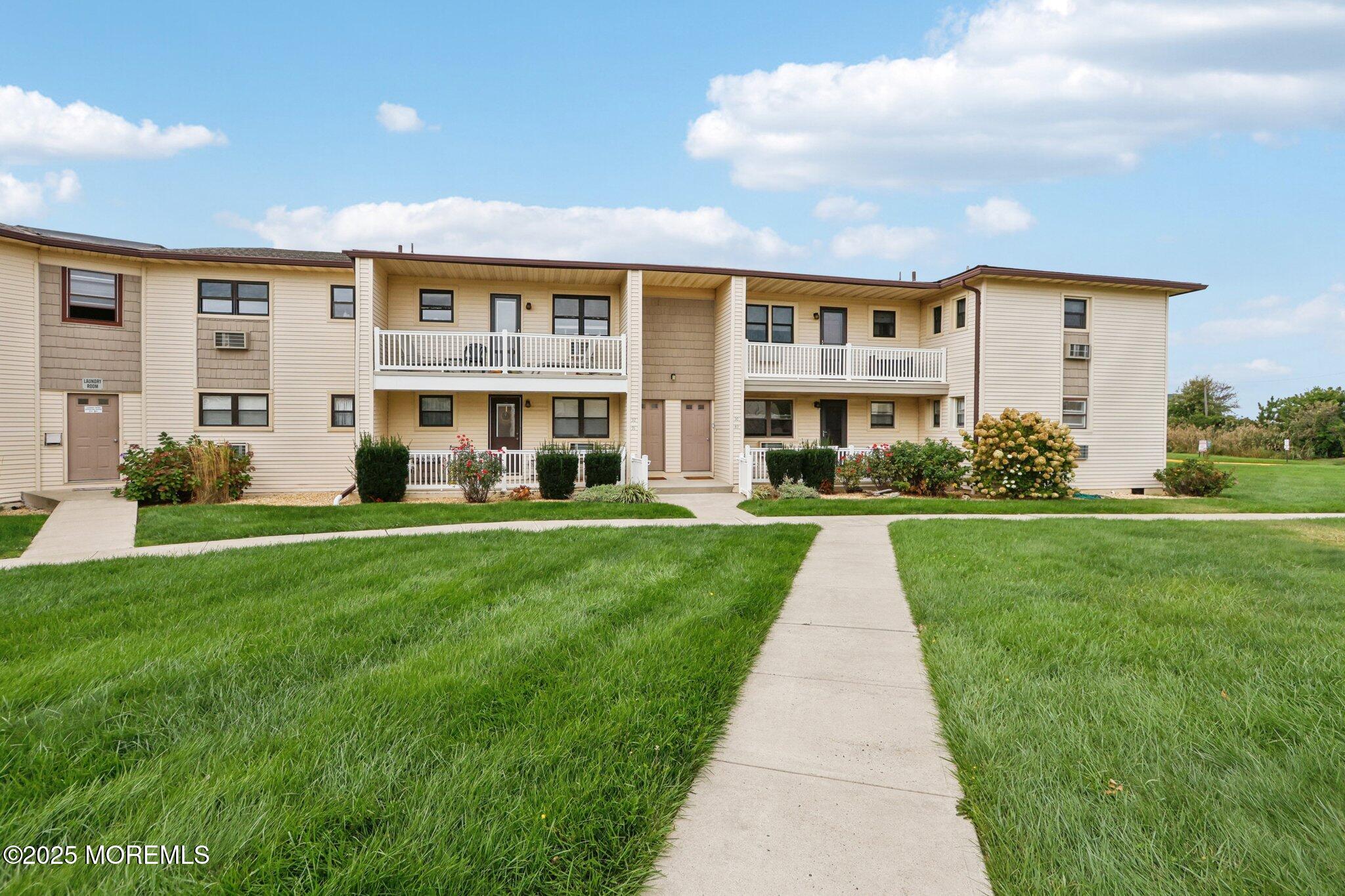 92 Wharfside Drive, 420