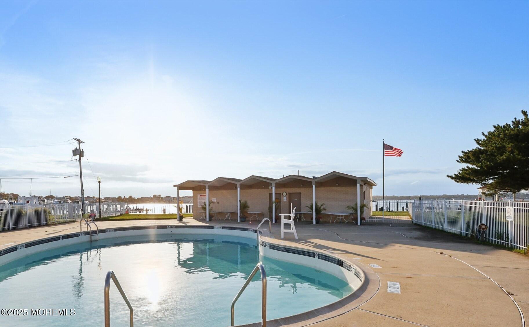 92 Wharfside Drive, 420
