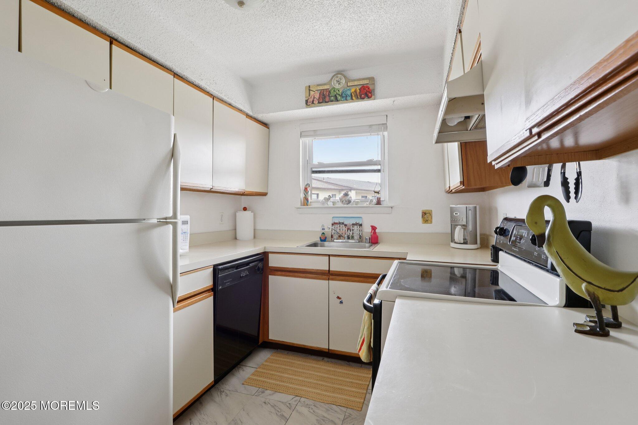 92 Wharfside Drive, 420