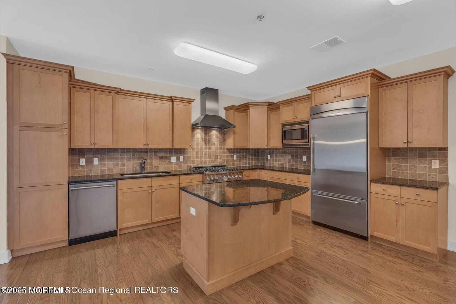 432 Ocean Boulevard N 506