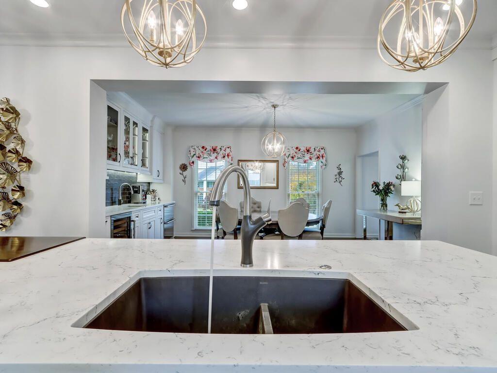 1100 SANTA FE Station