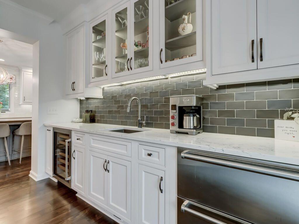 1100 SANTA FE Station