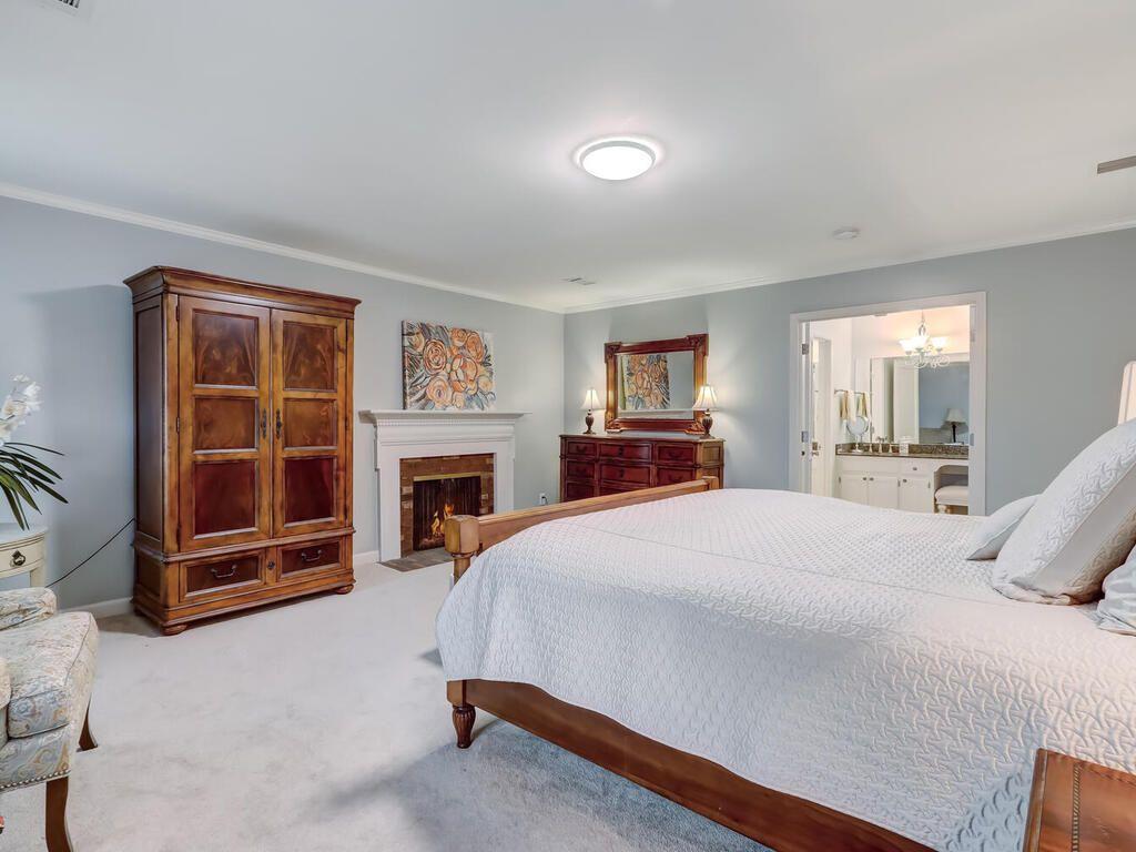 1100 SANTA FE Station