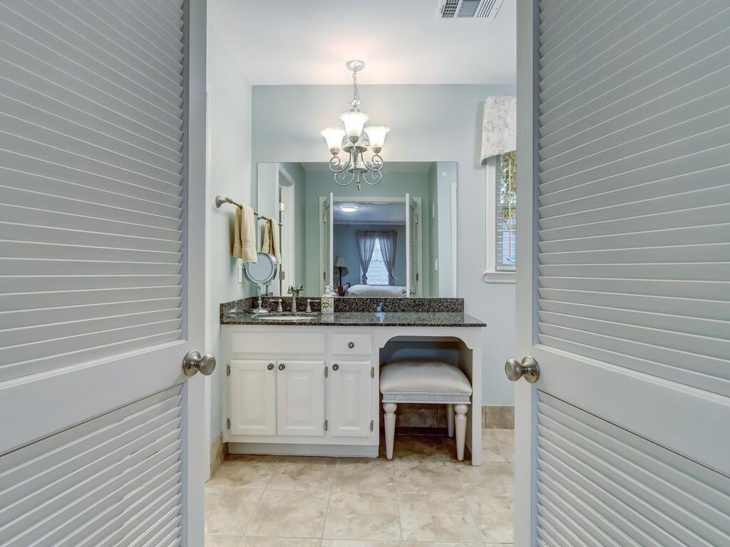 1100 SANTA FE Station