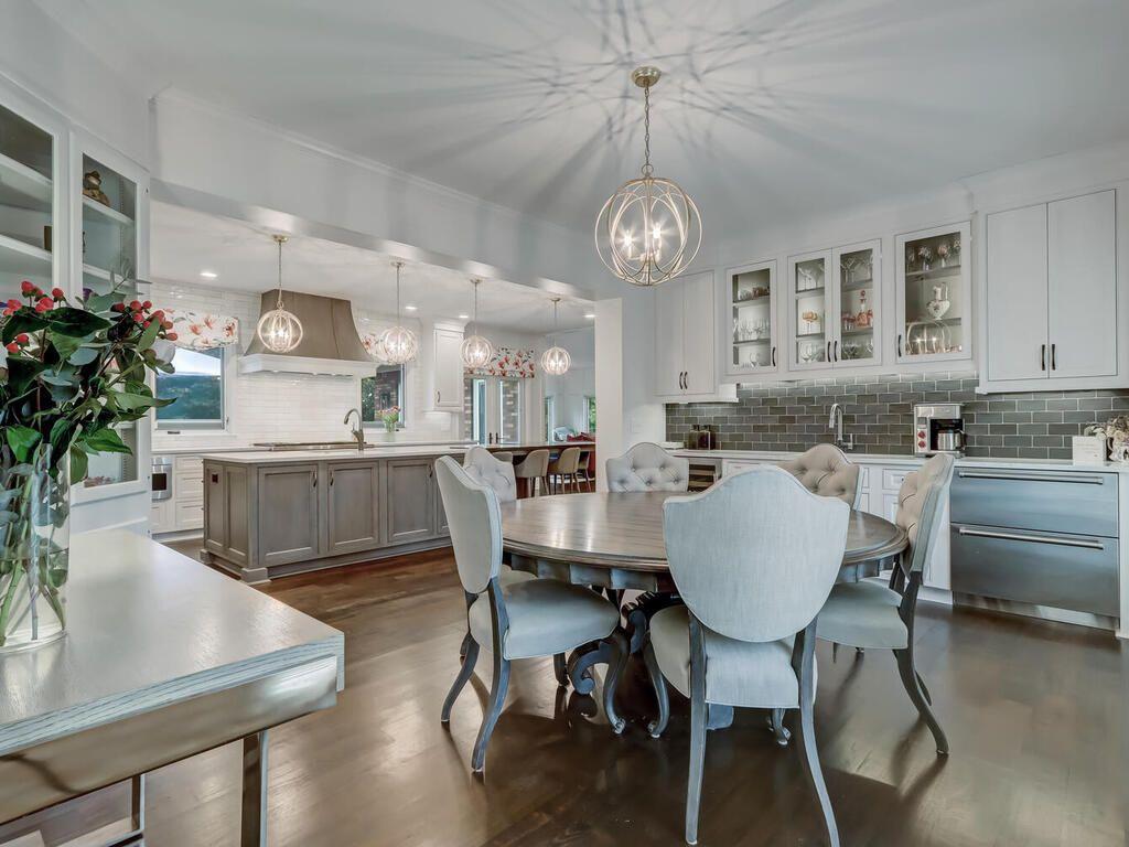 1100 SANTA FE Station