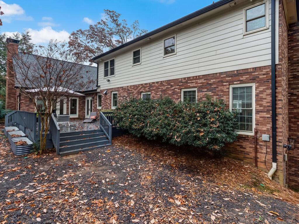 1100 SANTA FE Station