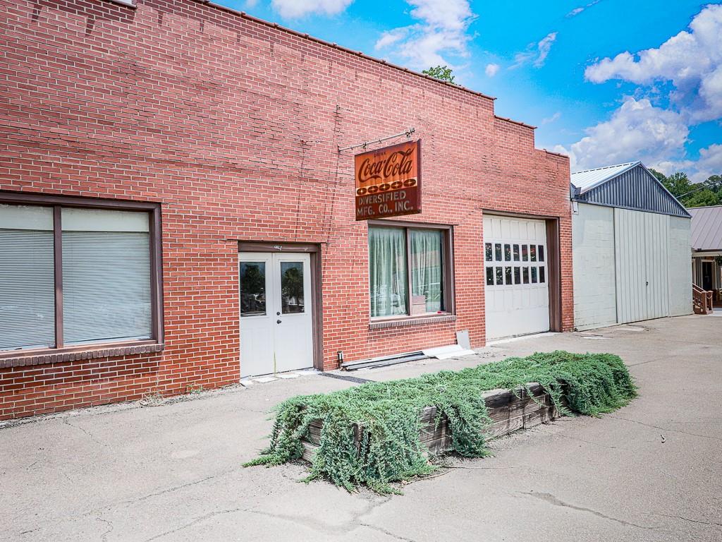 255 Old Dawsonville Road