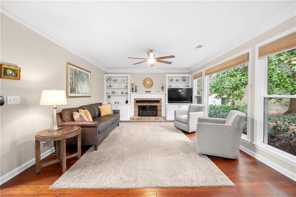 2324 Woodcrest Drive